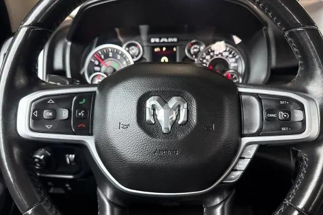 2020 Ram 1500 Big Horn Crew Cab 4x4 5'7" Box