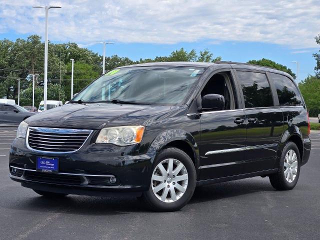 2014 Chrysler Town & Country Touring for sale in Plano, IL