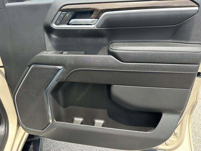 2023 GMC Sierra 1500 4WD Crew Cab Short Box Elevation with 3VL