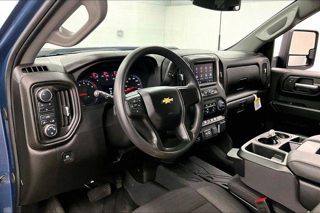 2025 Chevrolet Silverado 2500HD 4WD Crew Cab Standard Bed Custom