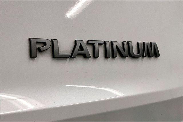 2024 Nissan Rogue Platinum FWD