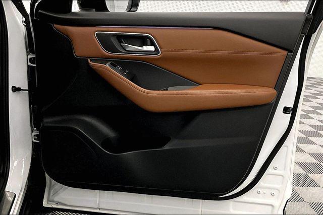 2024 Nissan Rogue Platinum FWD