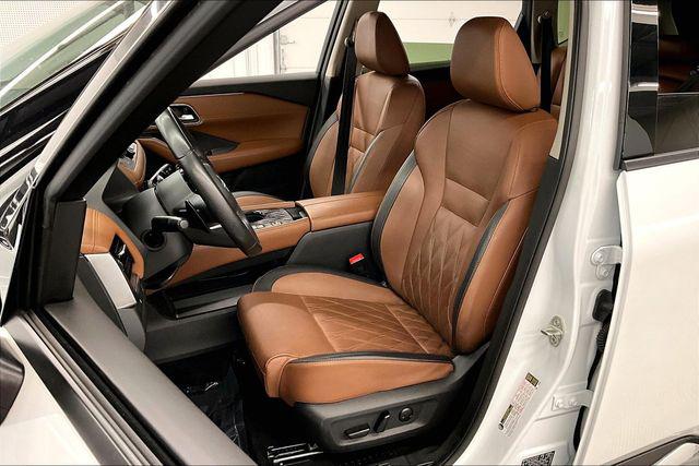 2024 Nissan Rogue Platinum FWD