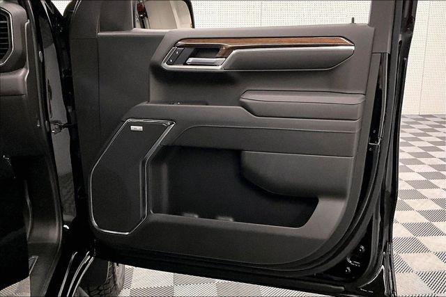 2026 Chevrolet Silverado 1500 4WD Crew Cab Short Bed LT Trail Boss