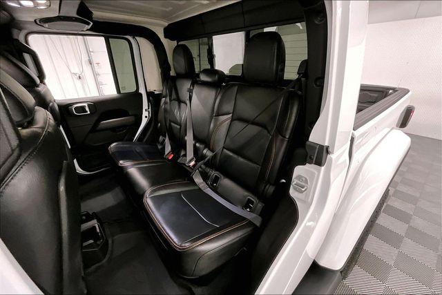 2022 Jeep Gladiator Sport