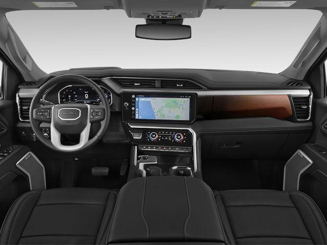 2023 GMC Sierra 1500 4WD Crew Cab Short Box Denali