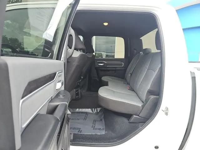 2022 Ram 2500 Big Horn Crew Cab 4x4 8' Box