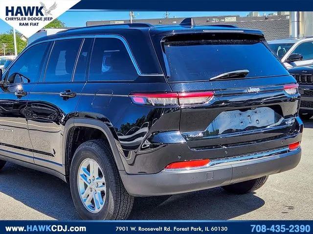 2023 Jeep Grand Cherokee Laredo 4x4