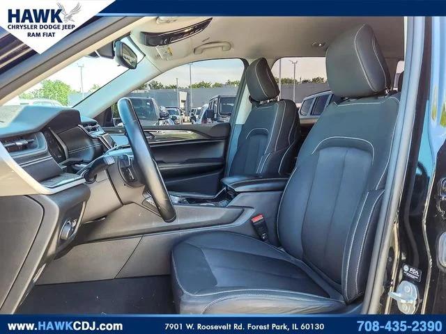 2023 Jeep Grand Cherokee Laredo 4x4