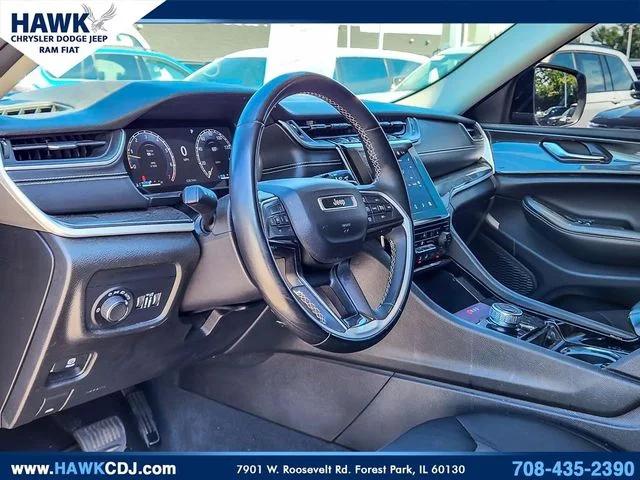2023 Jeep Grand Cherokee Laredo 4x4