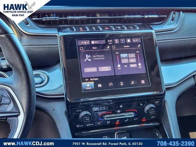 2023 Jeep Grand Cherokee Laredo 4x4
