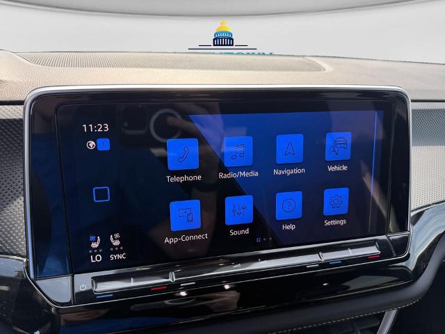 2024 Volkswagen Atlas Cross Sport 2.0T SEL Premium R-Line