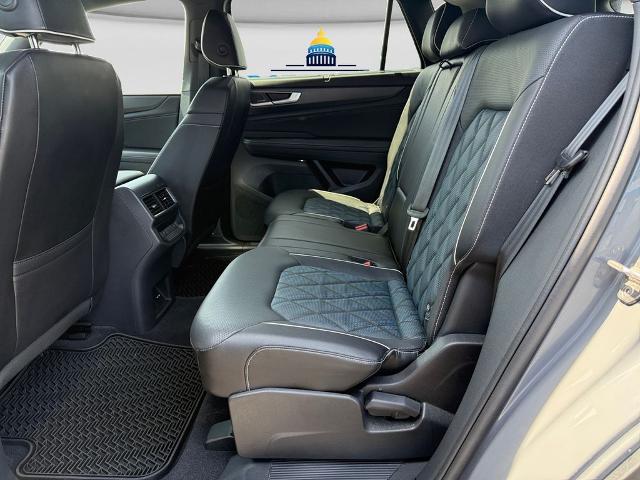 2024 Volkswagen Atlas Cross Sport 2.0T SEL Premium R-Line