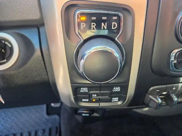 2017 Ram 1500 Big Horn Crew Cab 4x4 6'4" Box