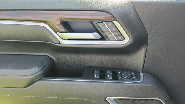 2025 GMC Sierra 1500 4WD Crew Cab Short Box SLT
