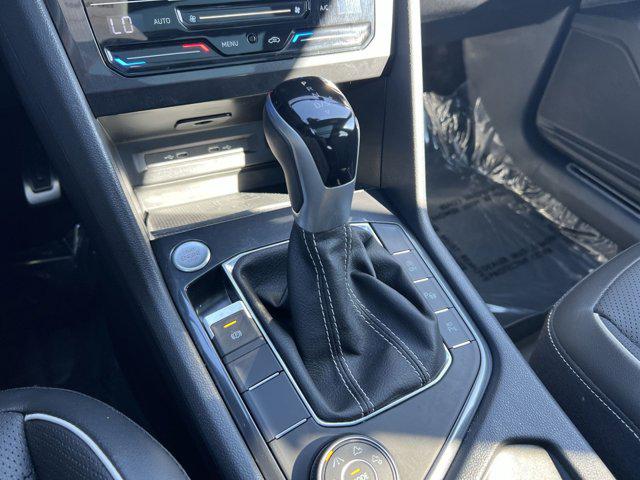 2024 Volkswagen Tiguan 2.0T SEL R-Line