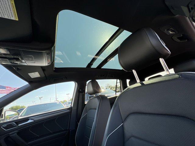 2024 Volkswagen Tiguan 2.0T SEL R-Line