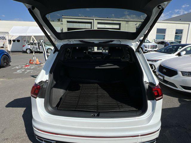 2024 Volkswagen Tiguan 2.0T SEL R-Line