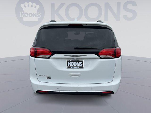 2020 Chrysler Pacifica 35th Anniversary Touring L Plus
