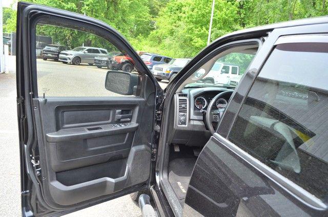 2019 Ram 1500 Classic Express Quad Cab 4x4 6'4" Box