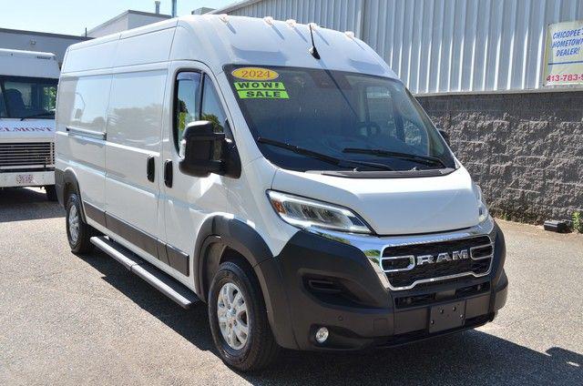 2024 Ram ProMaster 2500 Cargo Van SLT High Roof 159" WB