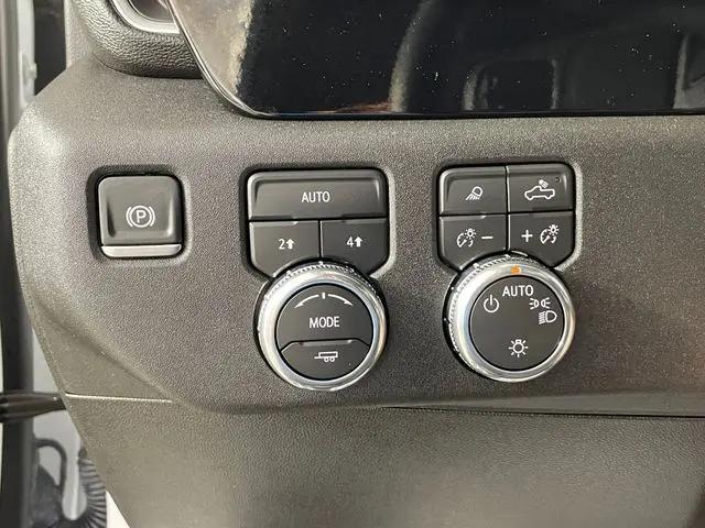 2026 GMC Sierra 1500 Double Cab, Standard Bed, SLE, 4WD