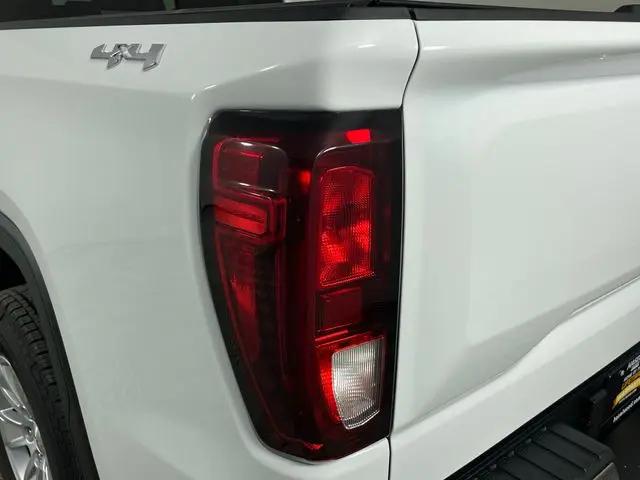 2026 GMC Sierra 1500 Double Cab, Standard Bed, SLE, 4WD