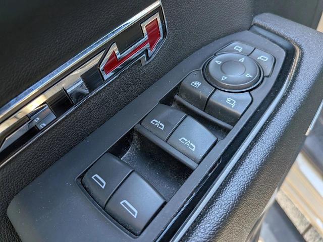 2023 GMC Sierra 1500 4WD Crew Cab Short Box AT4