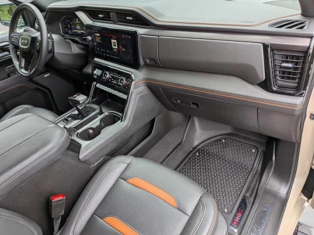2023 GMC Sierra 1500 4WD Crew Cab Short Box AT4