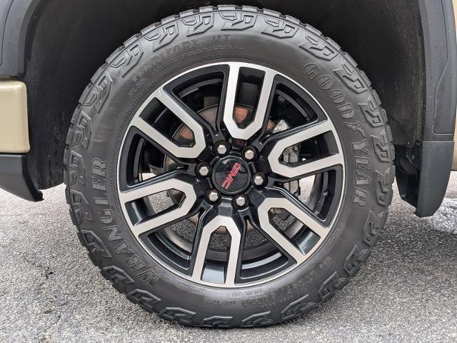 2023 GMC Sierra 1500 4WD Crew Cab Short Box AT4