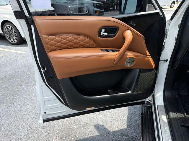 2024 INFINITI QX80 SENSORY AWD