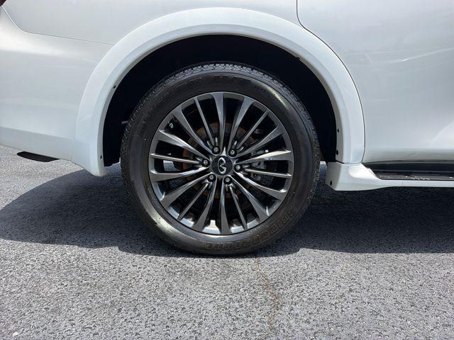 2024 INFINITI QX80 SENSORY AWD