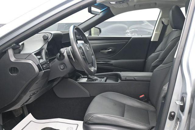 2024 Lexus ES 350 Base