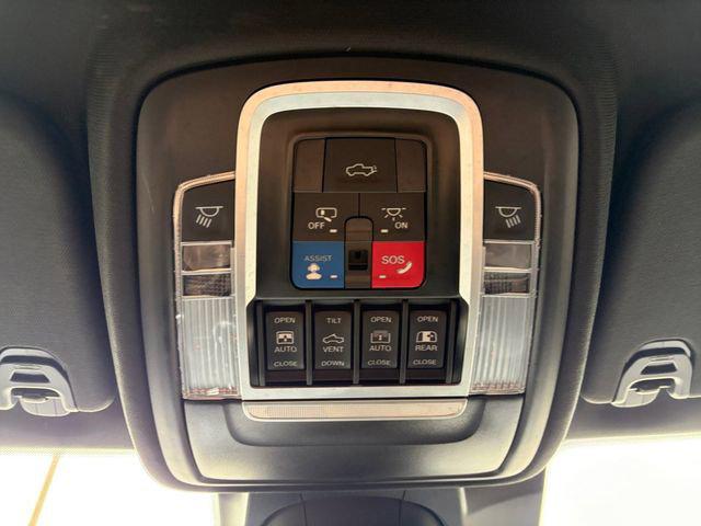 2023 Ram 1500 Laramie Crew Cab 4x2 5'7" Box
