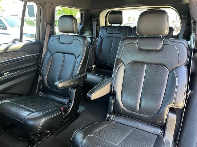 2023 Jeep Grand Cherokee L Overland 4x4