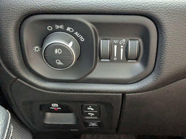 2025 Ram 1500 Rebel Crew Cab 4x4 5'7" Box