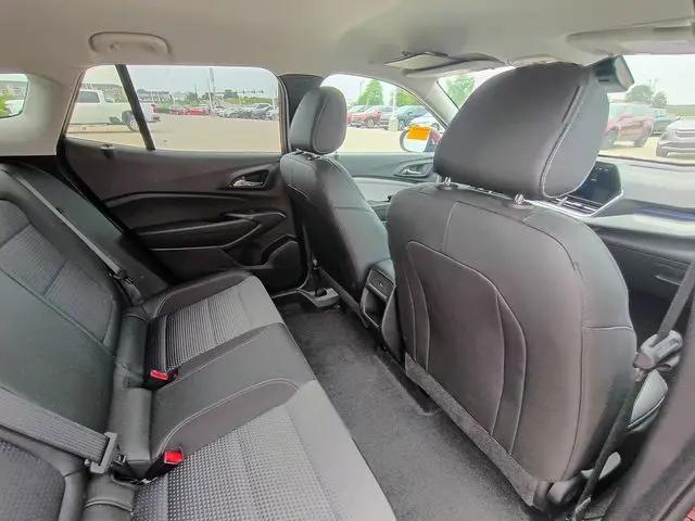 2025 Chevrolet Trax FWD LT