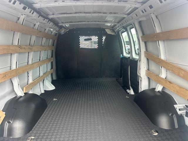 2024 GMC Savana Cargo RWD 2500 Regular Wheelbase Work Van