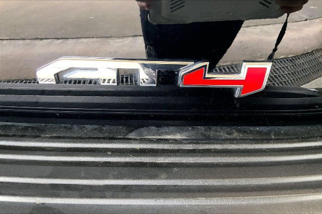 2024 GMC Yukon XL 4WD AT4