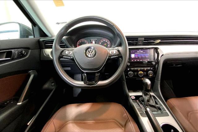 2022 Volkswagen Passat 2.0T SE