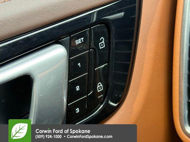 2021 Porsche Cayenne S
