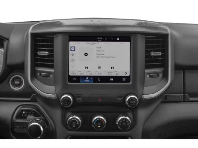2022 Ram 1500 Big Horn Crew Cab 4x4 5'7" Box