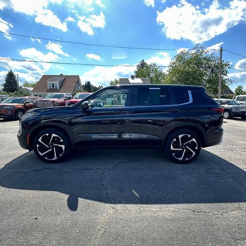 2022 Mitsubishi Outlander Unknown