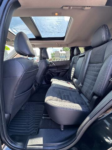 2022 Mitsubishi Outlander Unknown