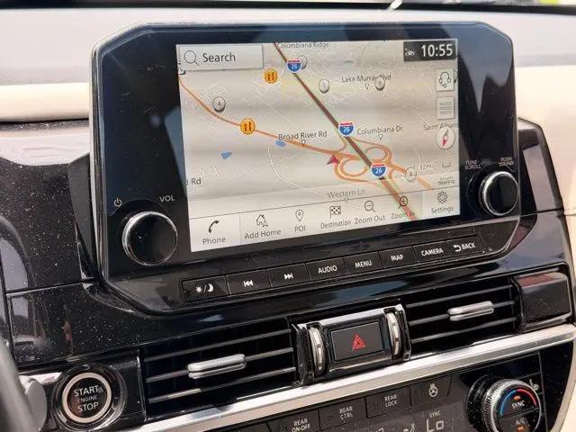 2023 Nissan Pathfinder SL 4WD
