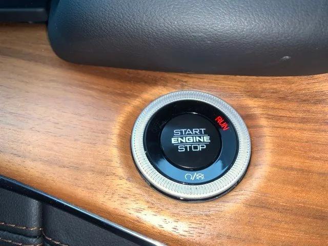 2024 Jeep Grand Cherokee L Summit Reserve 4x4