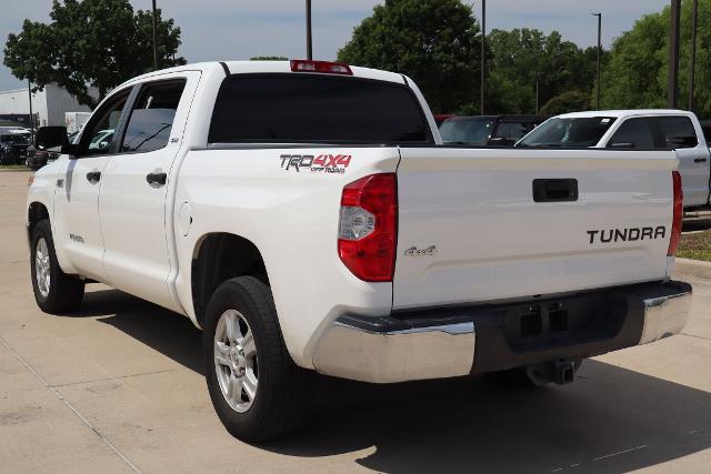 2017 Toyota Tundra SR5 5.7L V8