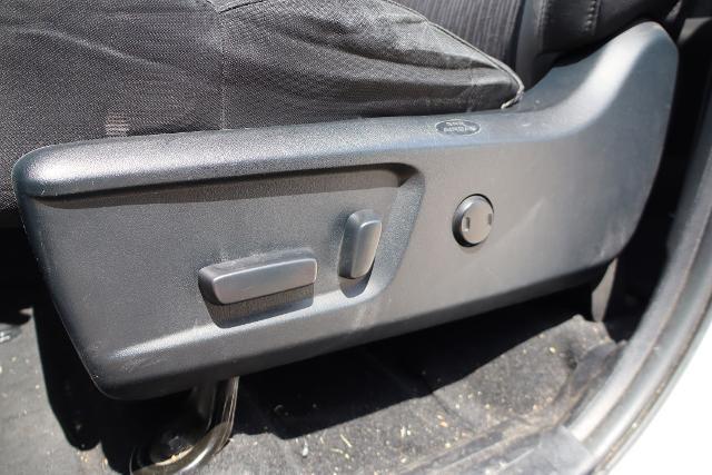 2017 Toyota Tundra SR5 5.7L V8