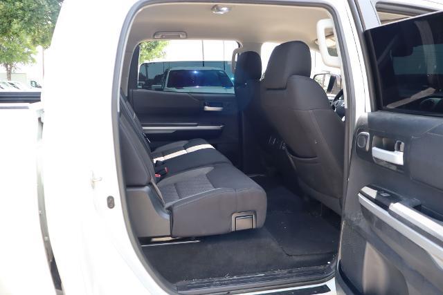 2017 Toyota Tundra SR5 5.7L V8
