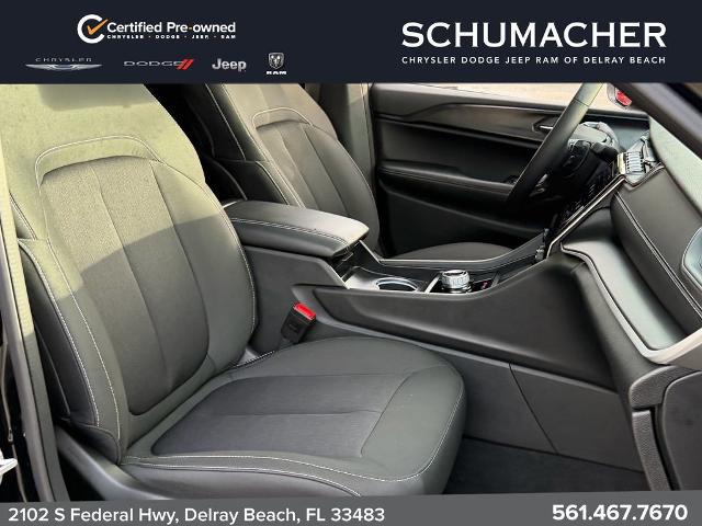 2025 Jeep Grand Cherokee Laredo X 4x2